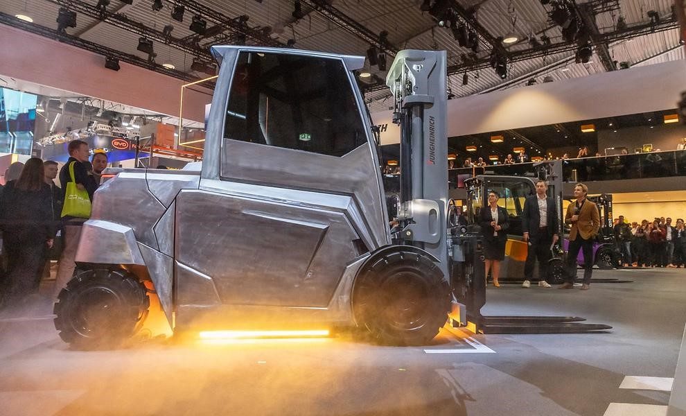 LogiMAT 2026: integrált rendszerek, MI és elektromos hajtás