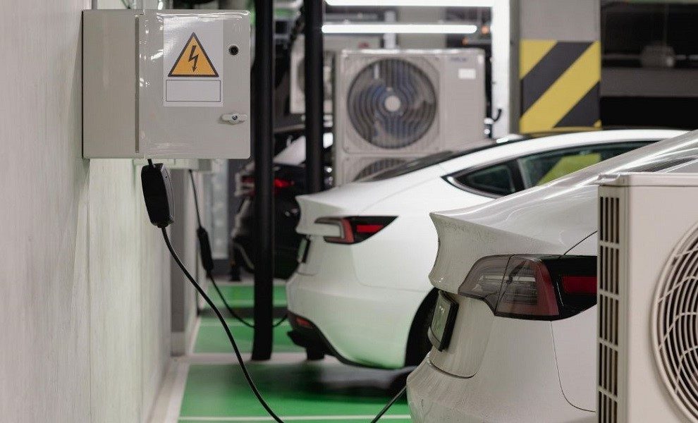 Megoldás az elektromos autótöltőállomások tűzbiztonsági kockázataira