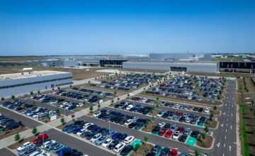 elektromos autó töltőinfrastruktúra bmw gyár debrecen